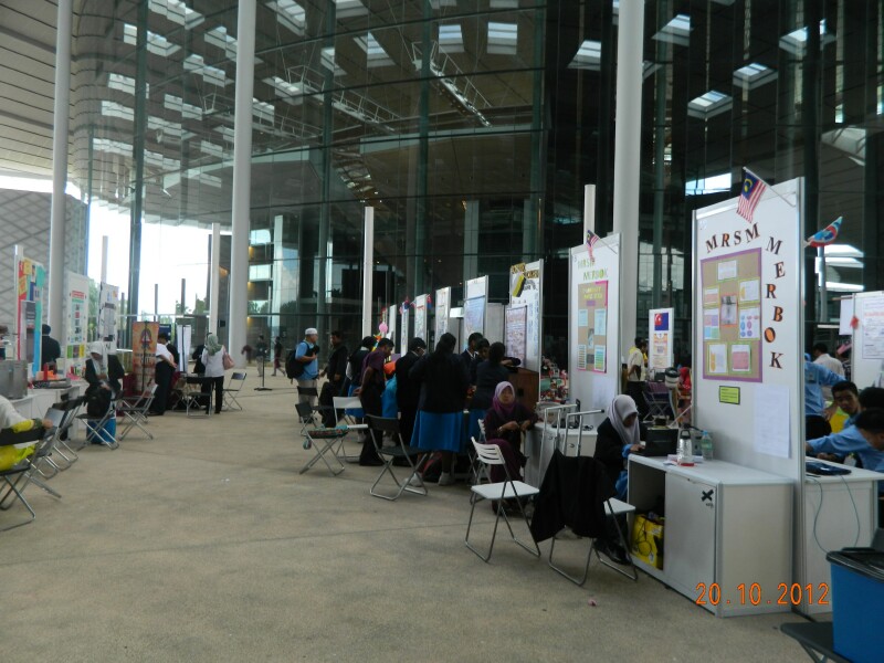 ACADREX2012 - 79 ACADREX2012 - 79